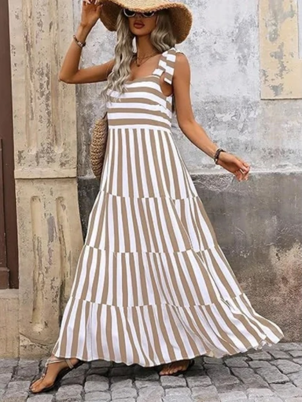 Womens Maxi Sleeveless Dress - Picture 6 of 6